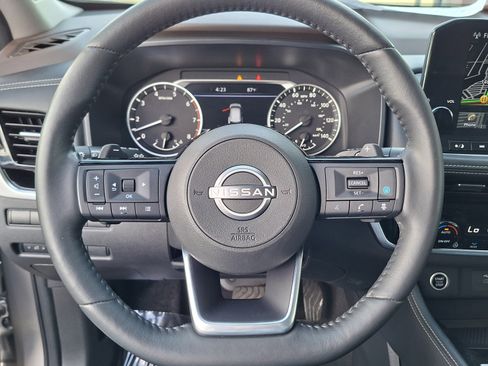 Certified 2022 Nissan Rogue SL w/ SL Premium Package image 11