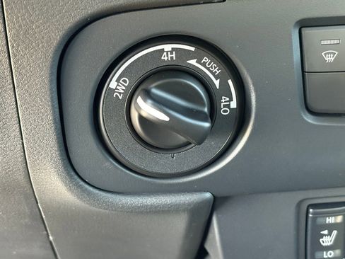 New 2026 Nissan Frontier SV image 17