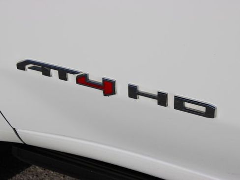 Used 2024 GMC Sierra 2500 AT4 w/ AT4 Premium Plus Package AWD/4WD image 16