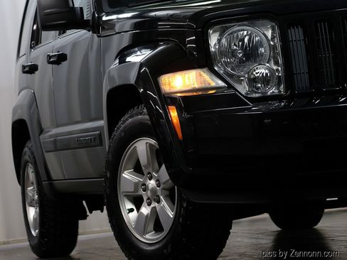 Used 2012 Jeep Liberty Sport w/ Popular Equipment Group image 4