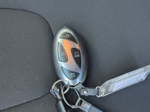 Used 2025 Hyundai Elantra SEL image 25