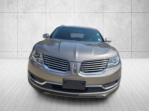 Used 2017 Lincoln MKX Premiere FWD image 8