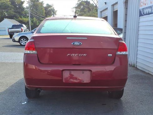 Used 2011 Ford Focus SE w/ 201A Rapid Spec Order Code image 4