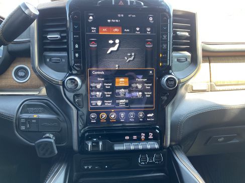 Used 2019 RAM 2500 Limited AWD/4WD image 17