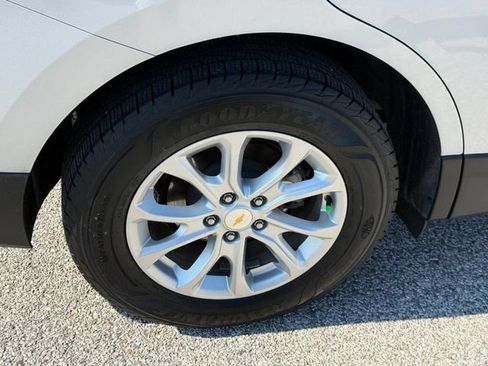 Used 2019 Chevrolet Equinox LT FWD image 8