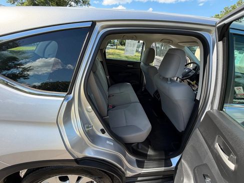 Used 2015 Honda CR-V LX image 12