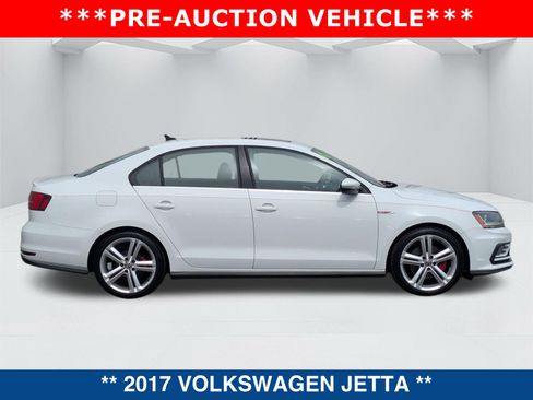 Used 2017 Volkswagen Jetta GLI FWD image 4