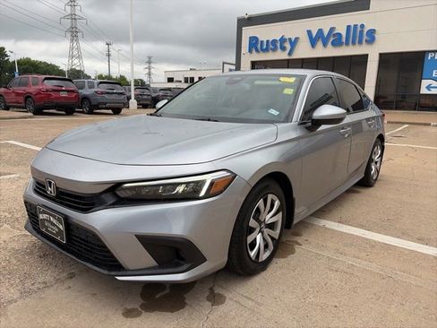 Used 2023 Honda Civic LX image 2