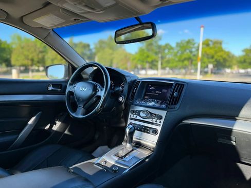 Used 2012 INFINITI G37 Journey w/ Premium Pkg image 15
