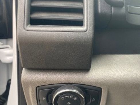 Used 2021 Ford F550 2WD Regular Cab Super Duty image 21