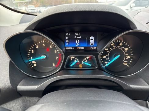 Used 2018 Ford Escape SEL image 36