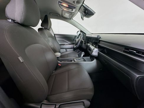 Used 2025 Hyundai Kona SEL image 29