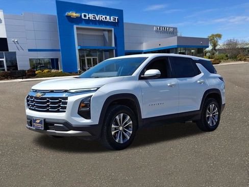 Used 2025 Chevrolet Equinox LT image 33