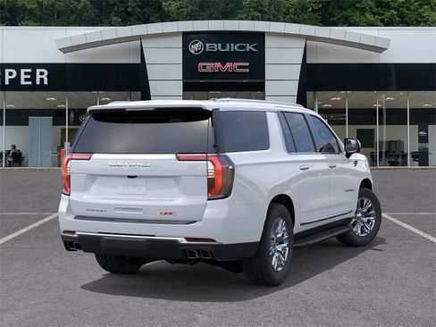 New 2026 GMC Yukon XL Denali image 4