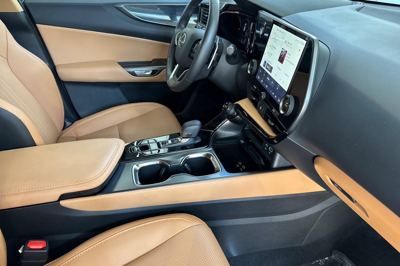Certified 2026 Lexus NX 350 AWD w/ Accessory Package (K3) image 20