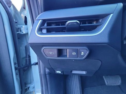 Used 2025 Kia K4 LXS FWD image 14