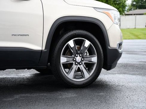 Used 2017 GMC Acadia SLT AWD/4WD image 9