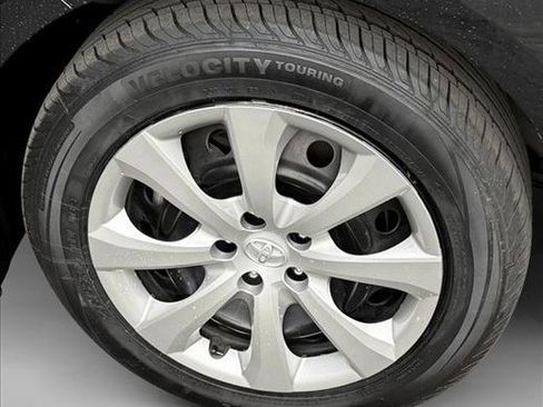 Certified 2024 Toyota Corolla LE image 9