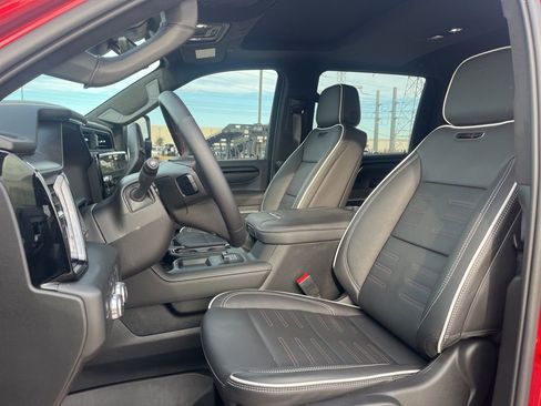 Used 2026 GMC Sierra 2500 AT4X image 12