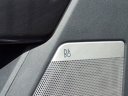 Used 2021 Ford F150 Lariat w/ Equipment Group 502A High image 30