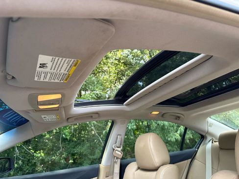 Used 2010 Nissan Maxima 3.5 SV w/ Premium Pkg FWD image 10