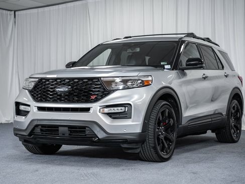 Used 2020 Ford Explorer ST w/ ST Street Pack image 3
