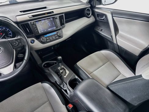 Used 2016 Toyota RAV4 XLE w/ Convenience Package FWD image 22