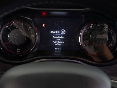 Used 2022 Dodge Challenger SXT w/ Blacktop Package image 15