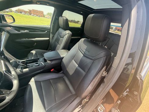 Used 2023 Cadillac XT5 Premium Luxury AWD/4WD image 10