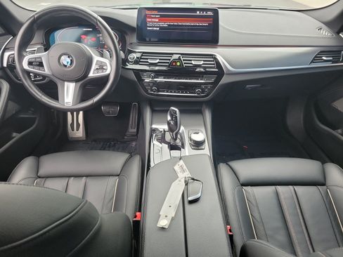 Used 2023 BMW M550i xDrive w/ Executive Package AWD/4WD image 29