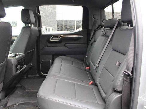 Used 2025 Chevrolet Silverado 1500 LT w/ Safety Package image 6