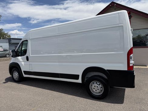 Used 2023 RAM ProMaster 2500 FWD image 6