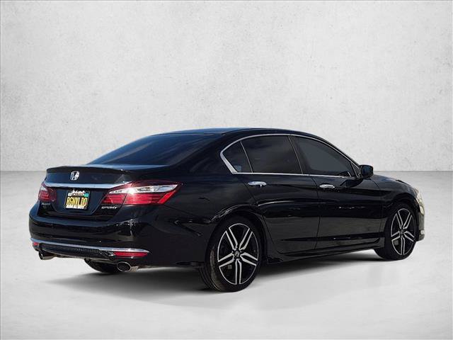 Used 2017 Honda Accord Sport image 5