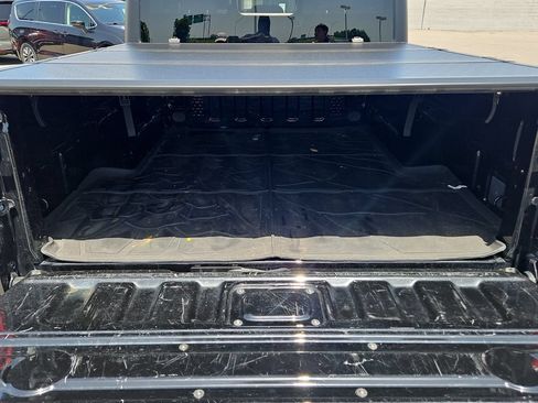 Used 2022 Jeep Gladiator Sport AWD/4WD image 7