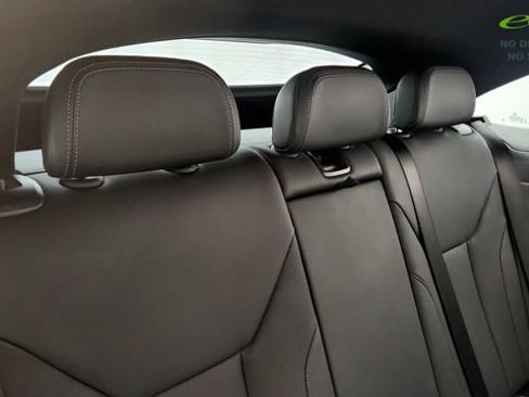 Used 2025 BMW 430i w/ Premium Package RWD image 37