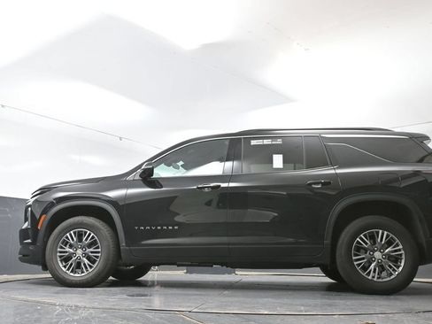 Used 2024 Chevrolet Traverse LT FWD image 29