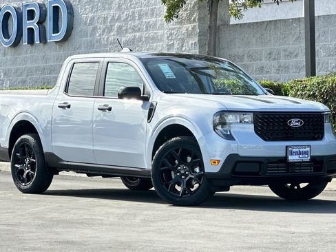 New 2025 Ford Maverick XLT w/ Black Appearance Package image 2