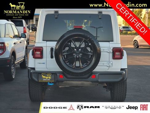 Certified 2024 Jeep Wrangler Unlimited Sahara AWD/4WD image 4