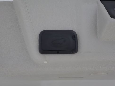 Used 2017 Buick Enclave Premium AWD/4WD image 19