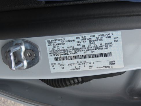 Used 2025 Ford Escape ST-Line FWD image 32