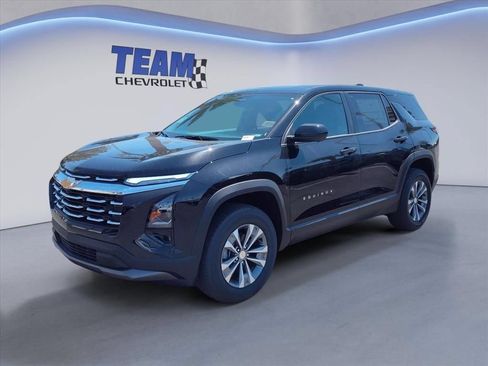 New 2026 Chevrolet Equinox LT w/ Safety and Technology Package FWD image 3