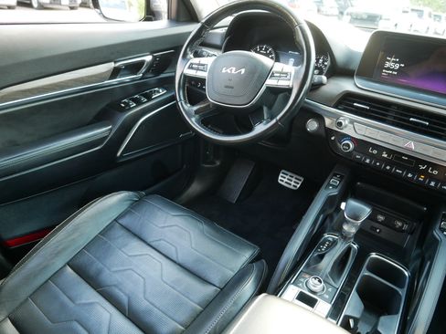 Certified 2022 Kia Telluride SX w/ SX Prestige Package AWD/4WD image 9