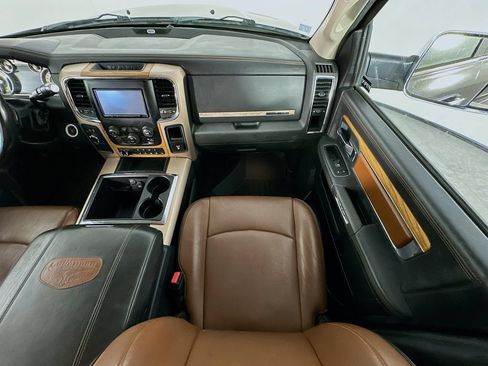 Used 2014 RAM 3500 Laramie Longhorn AWD/4WD image 11