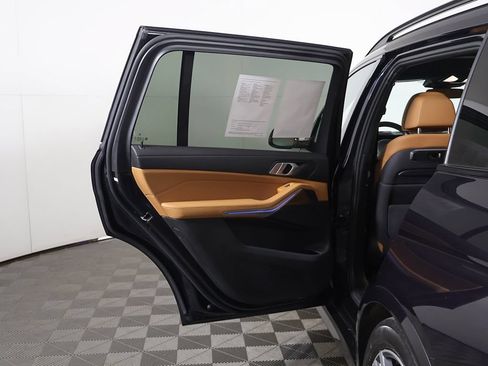 Used 2024 BMW X7 xDrive40i w/ M Sport Package AWD/4WD image 27