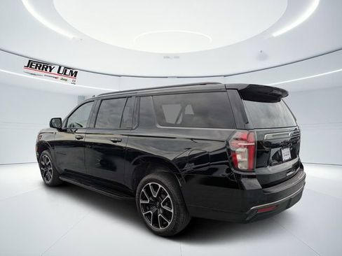 Used 2021 Chevrolet Suburban RST w/ Luxury Package RWD image 5