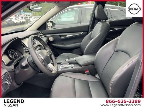 Used 2025 INFINITI QX50 Luxe AWD/4WD image 14