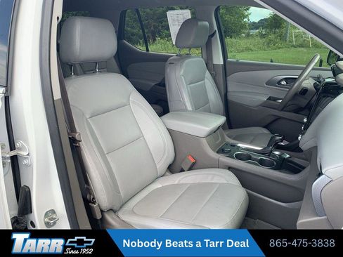Used 2019 Chevrolet Traverse Premier w/ Driver Confidence II Package FWD image 26