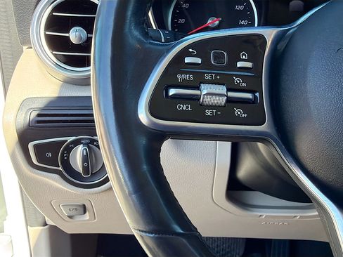 Used 2020 Mercedes-Benz GLC 300 4MATIC w/ Multimedia Package image 37