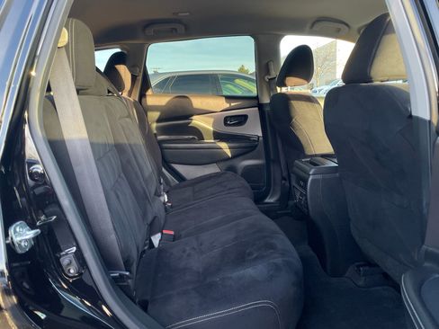 Used 2022 Nissan Murano S image 17