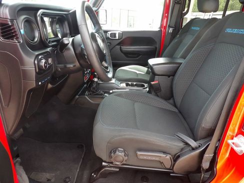 Used 2024 Jeep Wrangler Unlimited Rubicon 4xe AWD/4WD image 22
